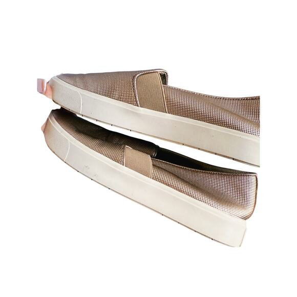 Vince Blair Perforated Leather Slip-On Sneakers Size 6 Gold - Picture 6 of 13